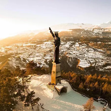 Chalet Aigle Crans-Montana